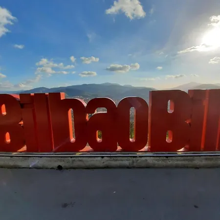 Apartamento Bilbao, A Un Paso. *