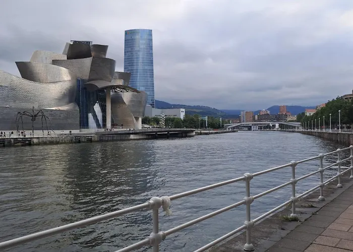 Bilbao, A Un Paso. * ビルバオ