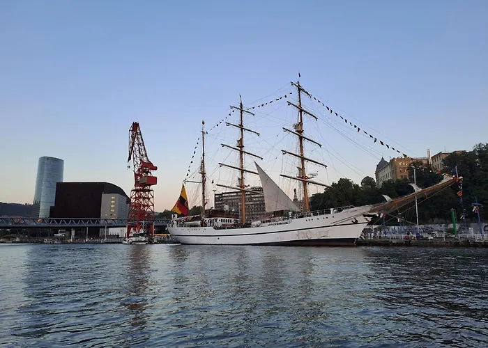 Bilbao, A Un Paso. * ビルバオ