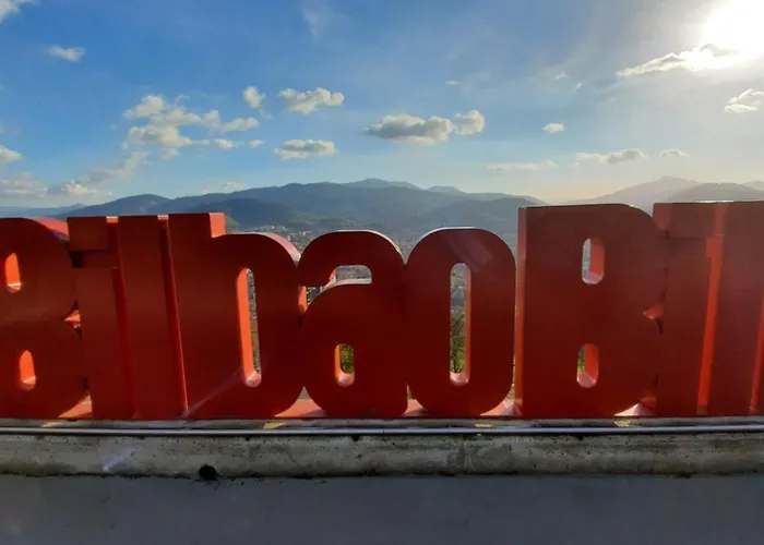 Apartment Bilbao, A Un Paso. *